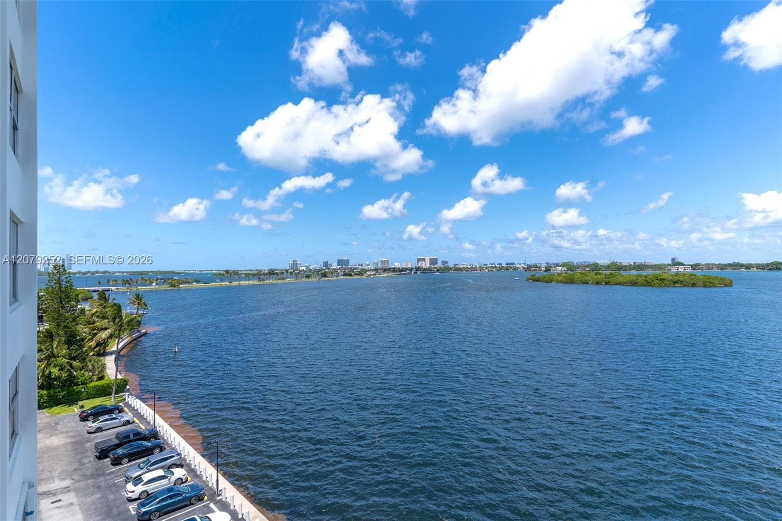 11930 N Bayshore Dr # 704, North Miami, FL 33181 — zdjęcie 4