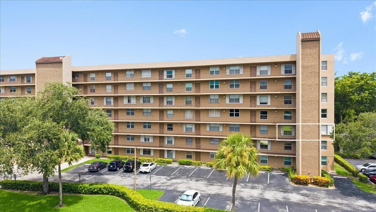 4570 NW 18TH Avenue # 310, Deerfield Beach, FL 33064 — zdjęcie 3