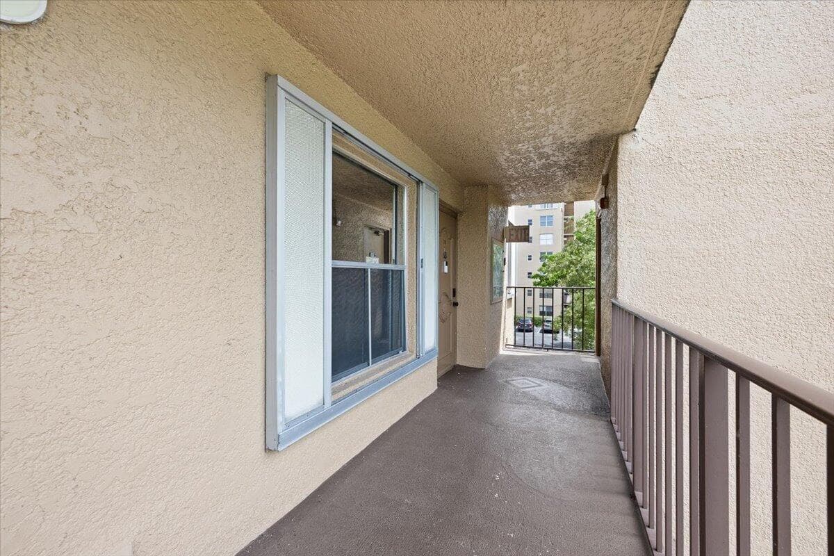 4570 NW 18TH Avenue # 310, Deerfield Beach, FL 33064 — zdjęcie 4