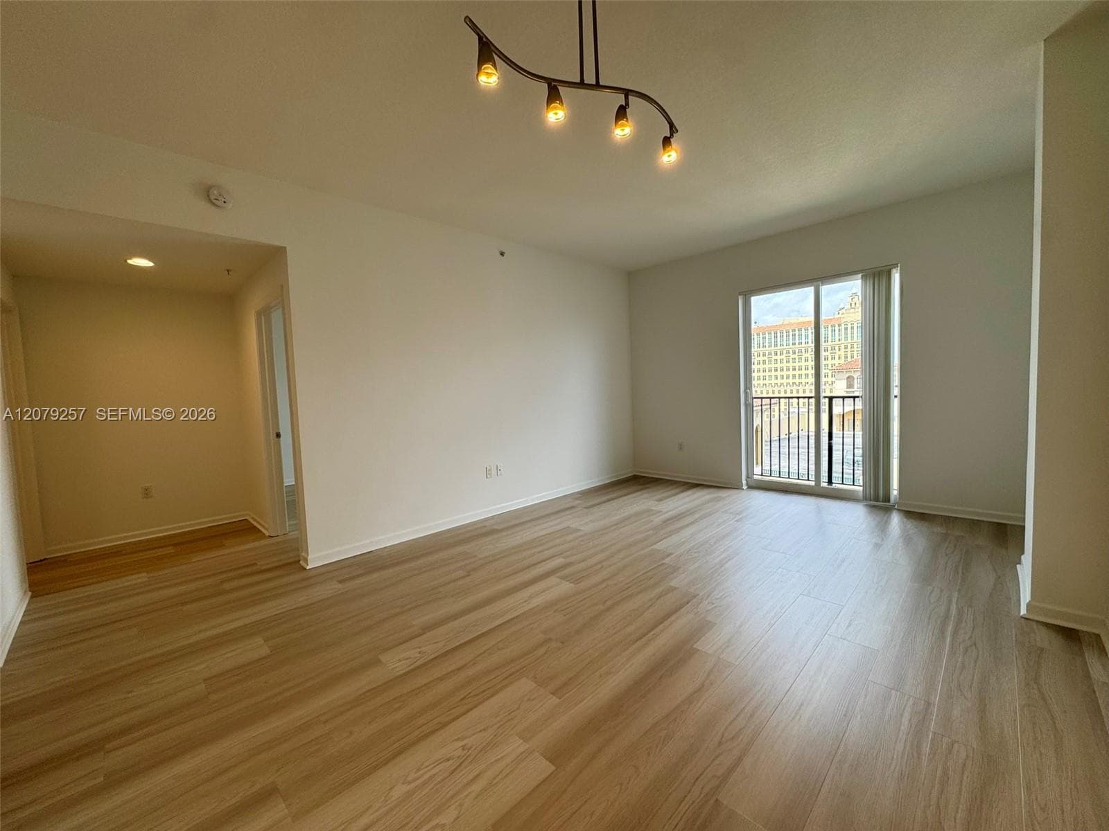10 Aragon Ave # 1008, Coral Gables, FL 33134