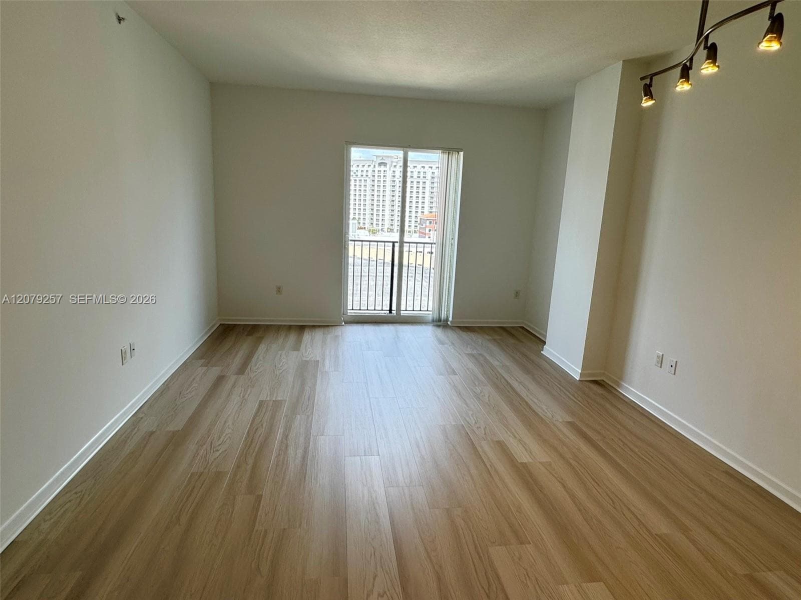 10 Aragon Ave # 1008, Coral Gables, FL 33134 — zdjęcie 4