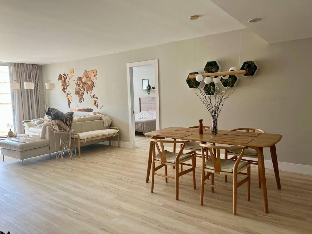 427 GOLDEN ISLES Drive # 4I, Hallandale Beach, FL 33009