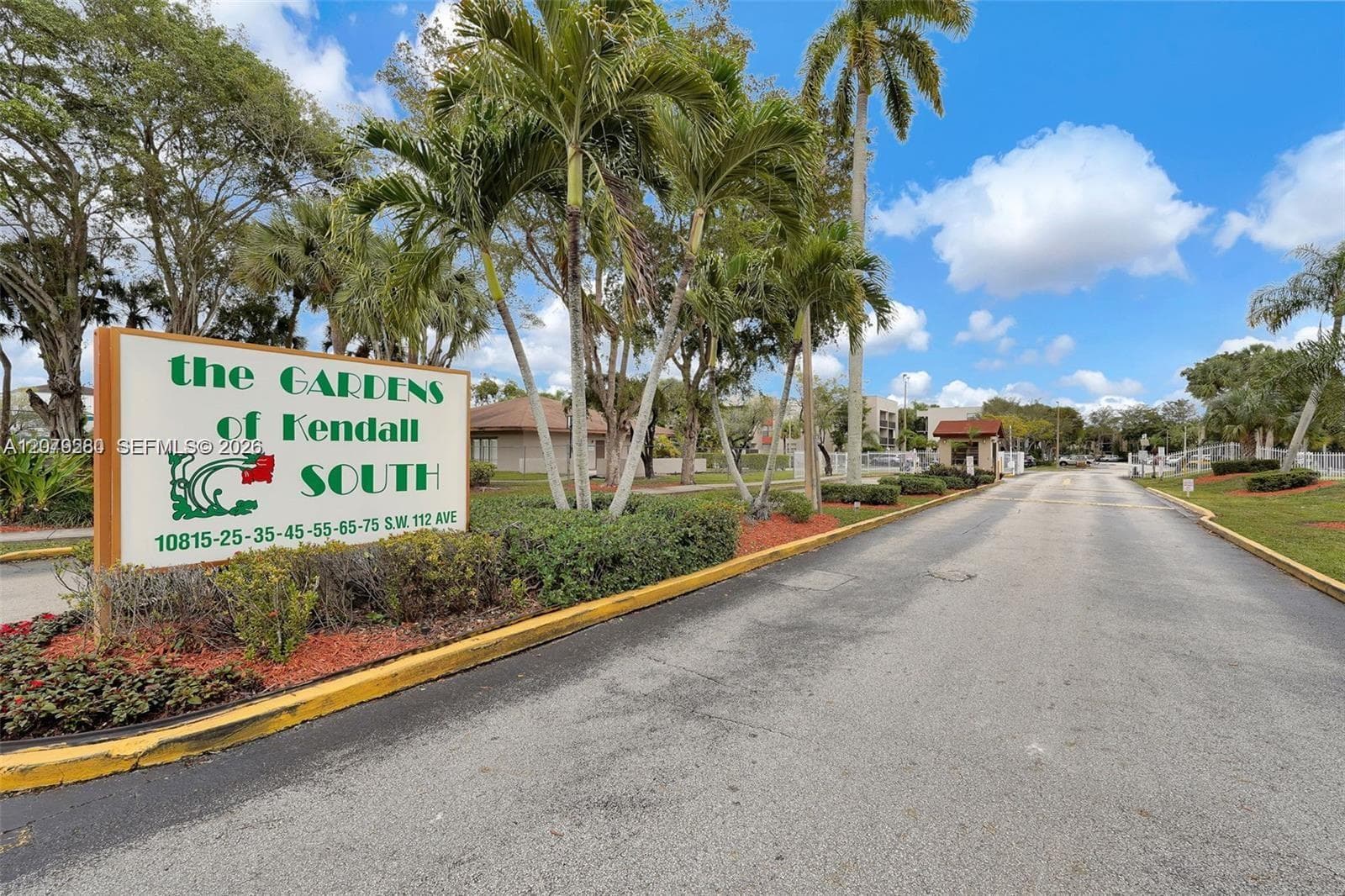 10825 SW 112 AV # 6-215, Miami, FL 33176