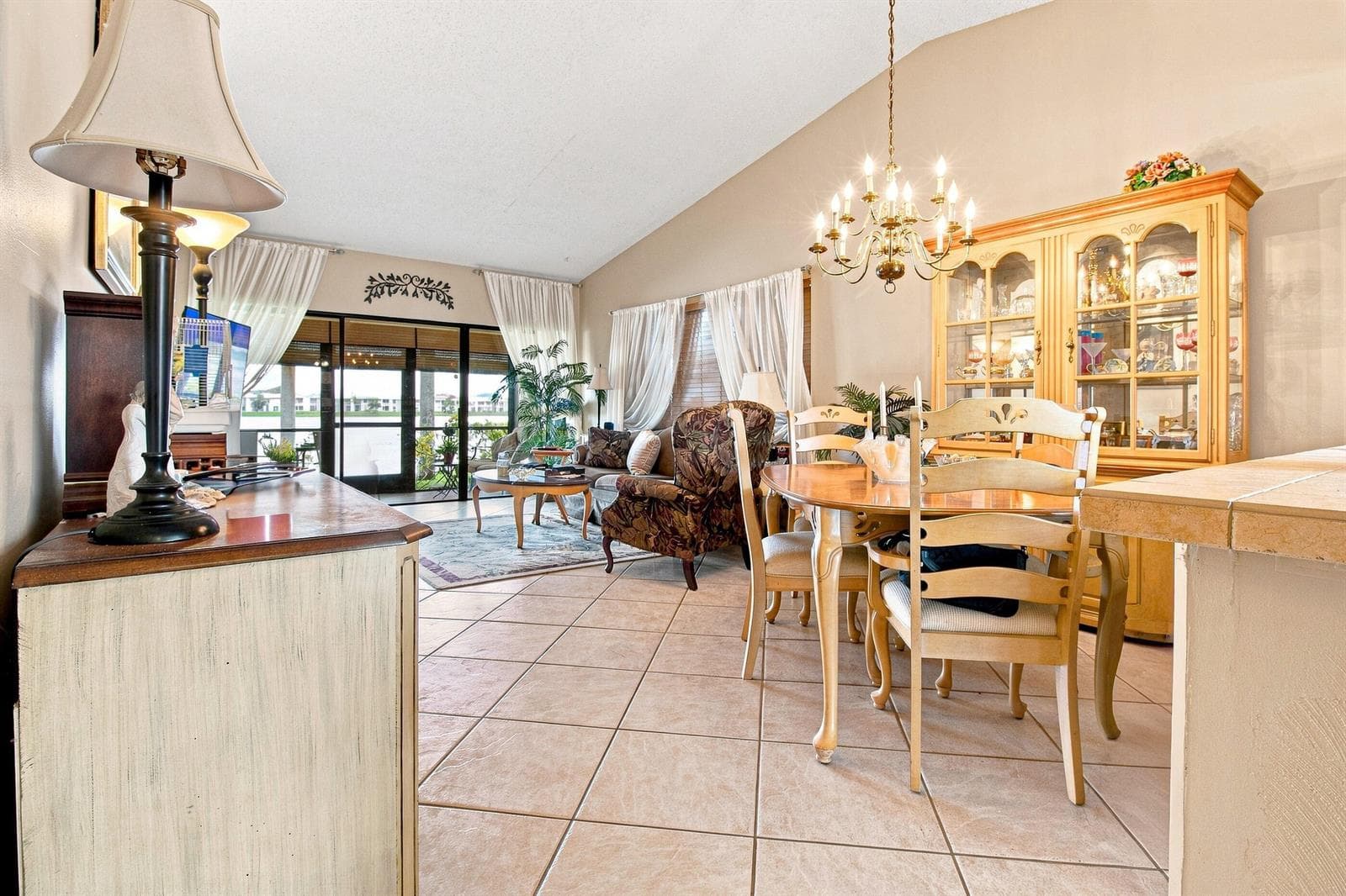 611 Banks Road, Margate, FL 33063 — zdjęcie 4