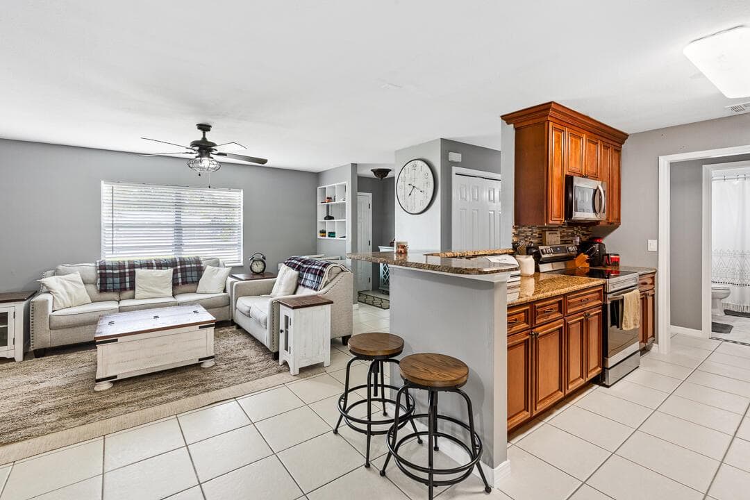 7506 KENWOOD Road, Fort Pierce, FL 34951 — zdjęcie 4
