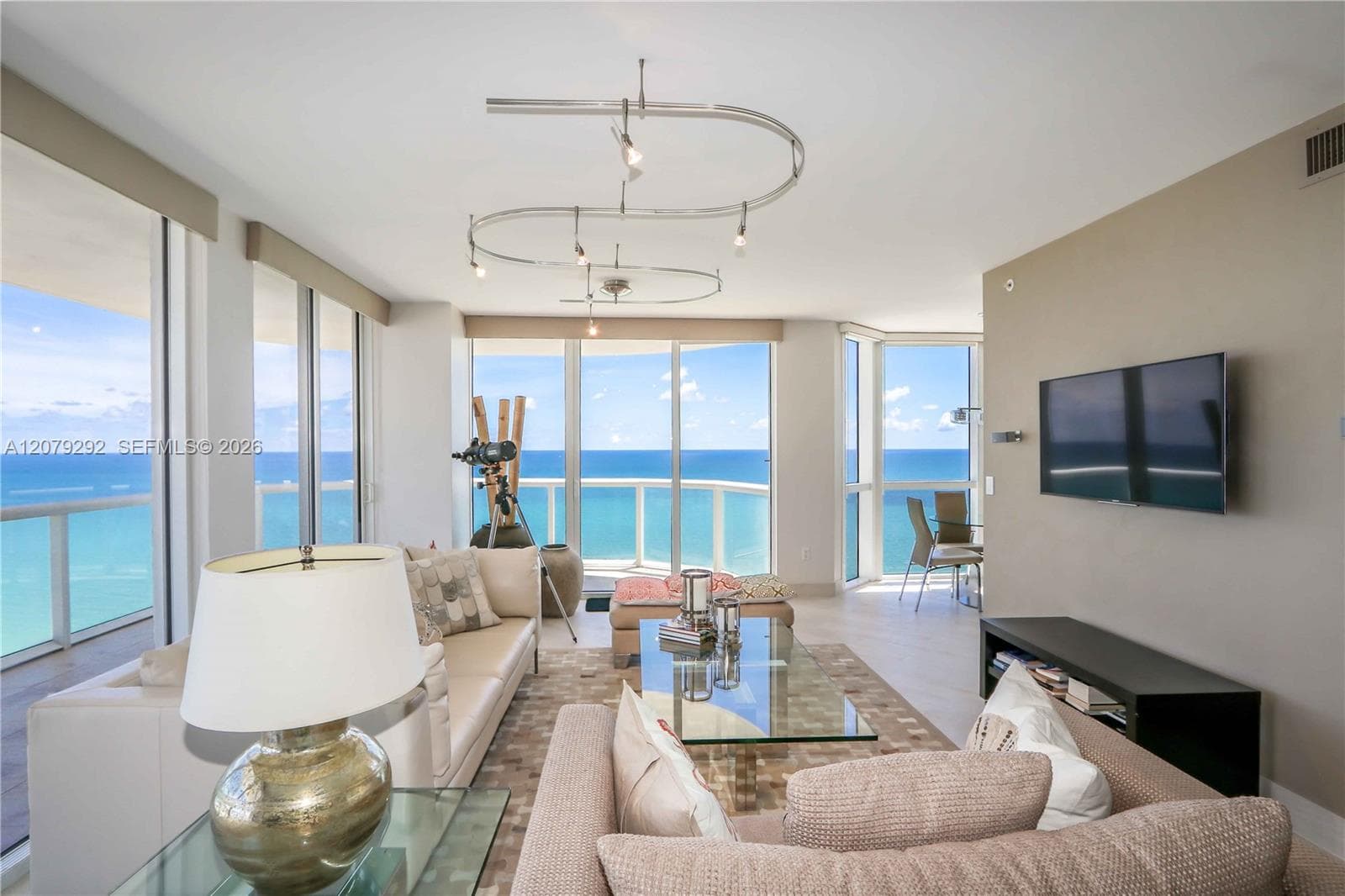 6365 Collins Ave # 2401, Miami Beach, FL 33141 — zdjęcie 3