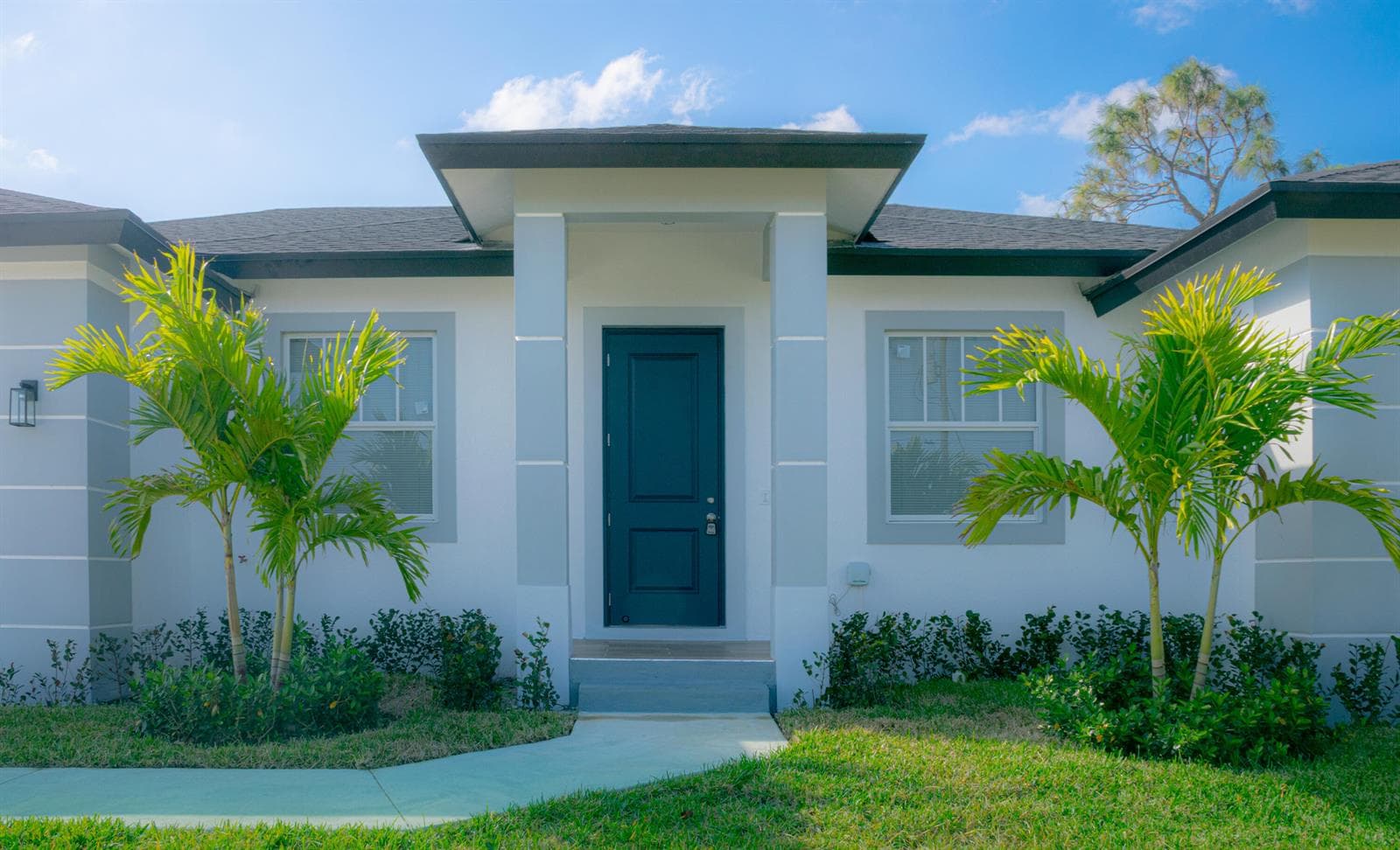 15061 BRAINBRIDGE Circle, Port Charlotte, FL 33981 — zdjęcie 2