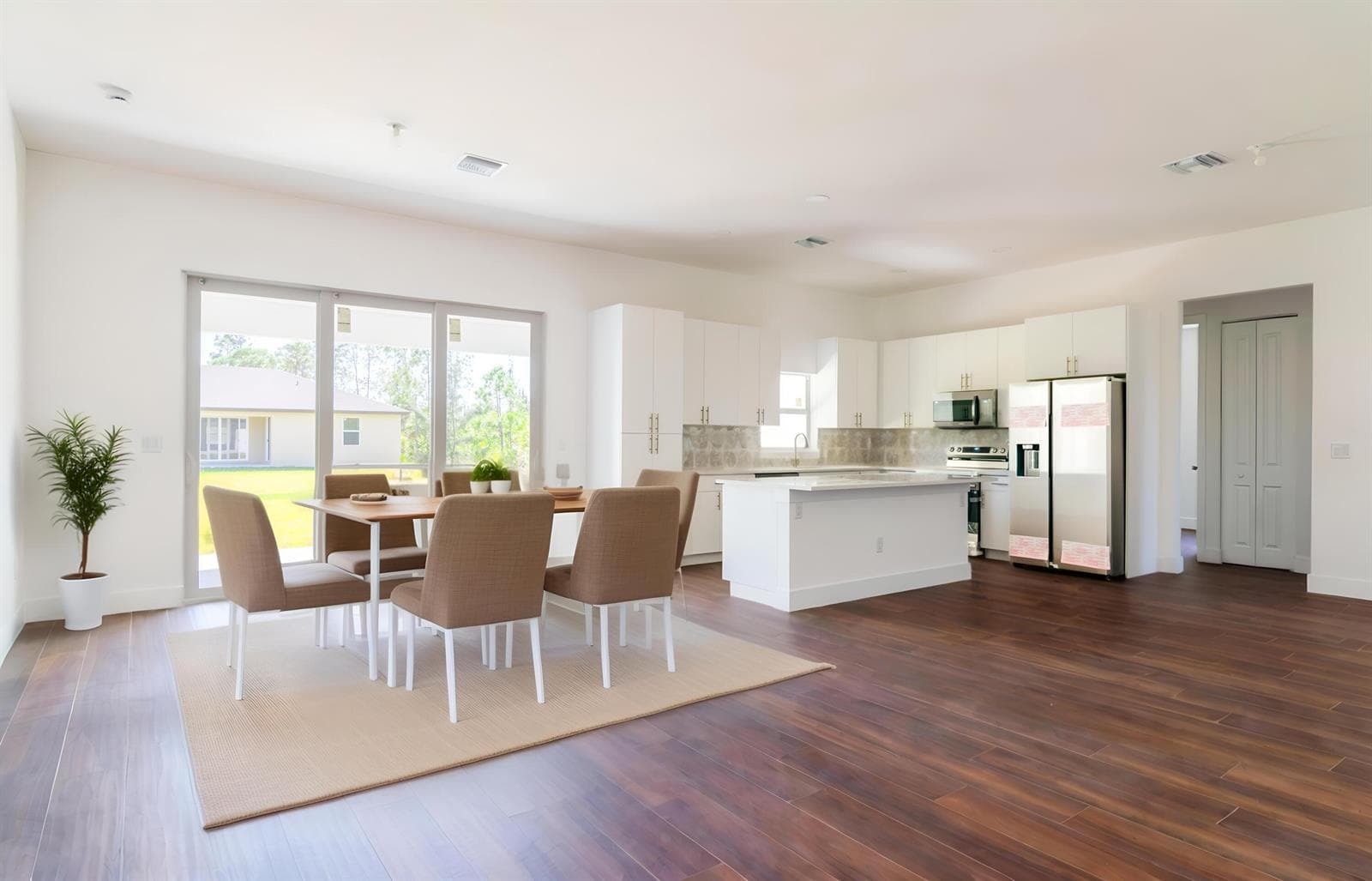 15061 BRAINBRIDGE Circle, Port Charlotte, FL 33981 — zdjęcie 5