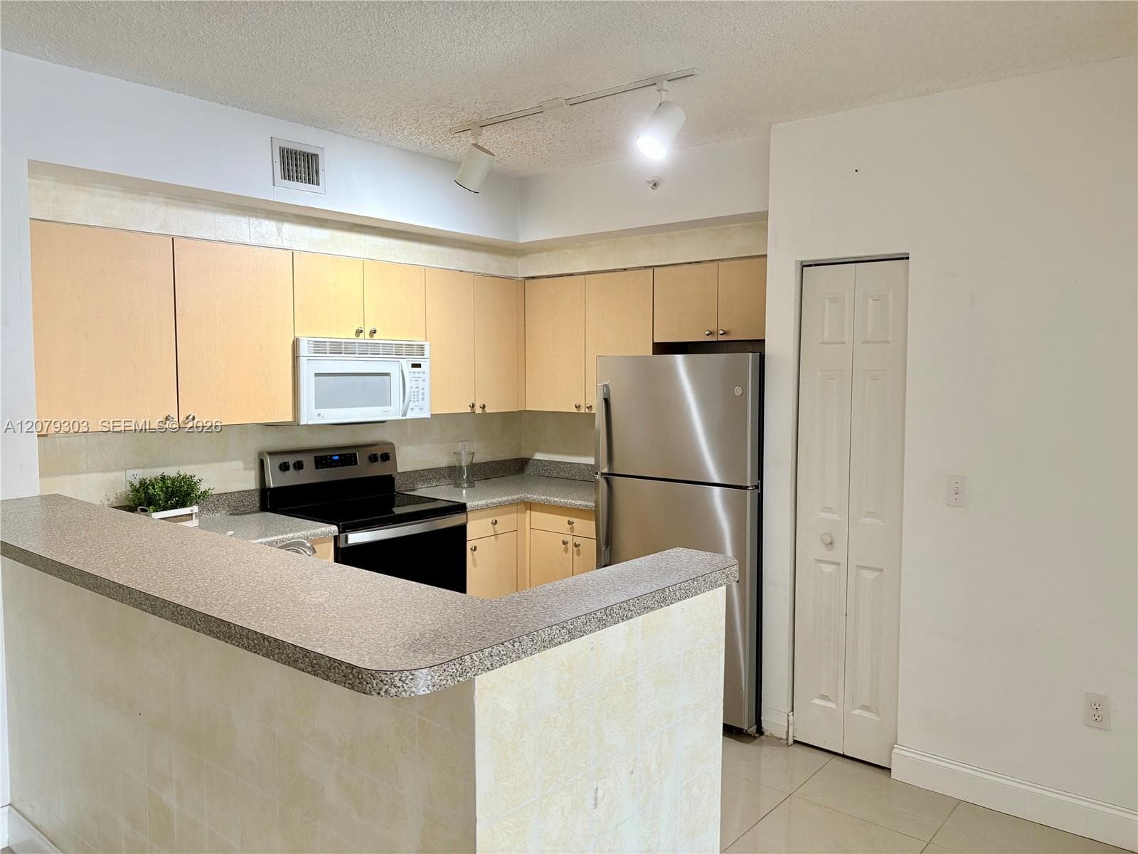 8030 N Nob Hill Rd # 105, Tamarac, FL 33321 — zdjęcie 2