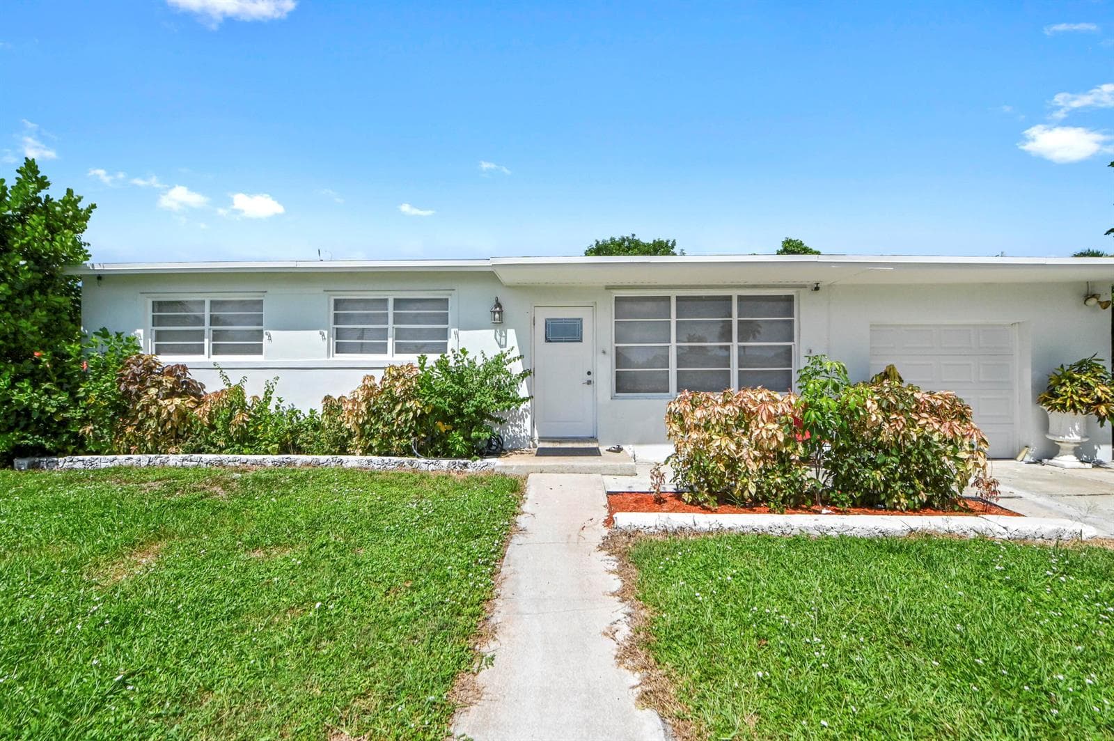 149 Cayman Drive, Palm Springs, FL 33461 — zdjęcie 2