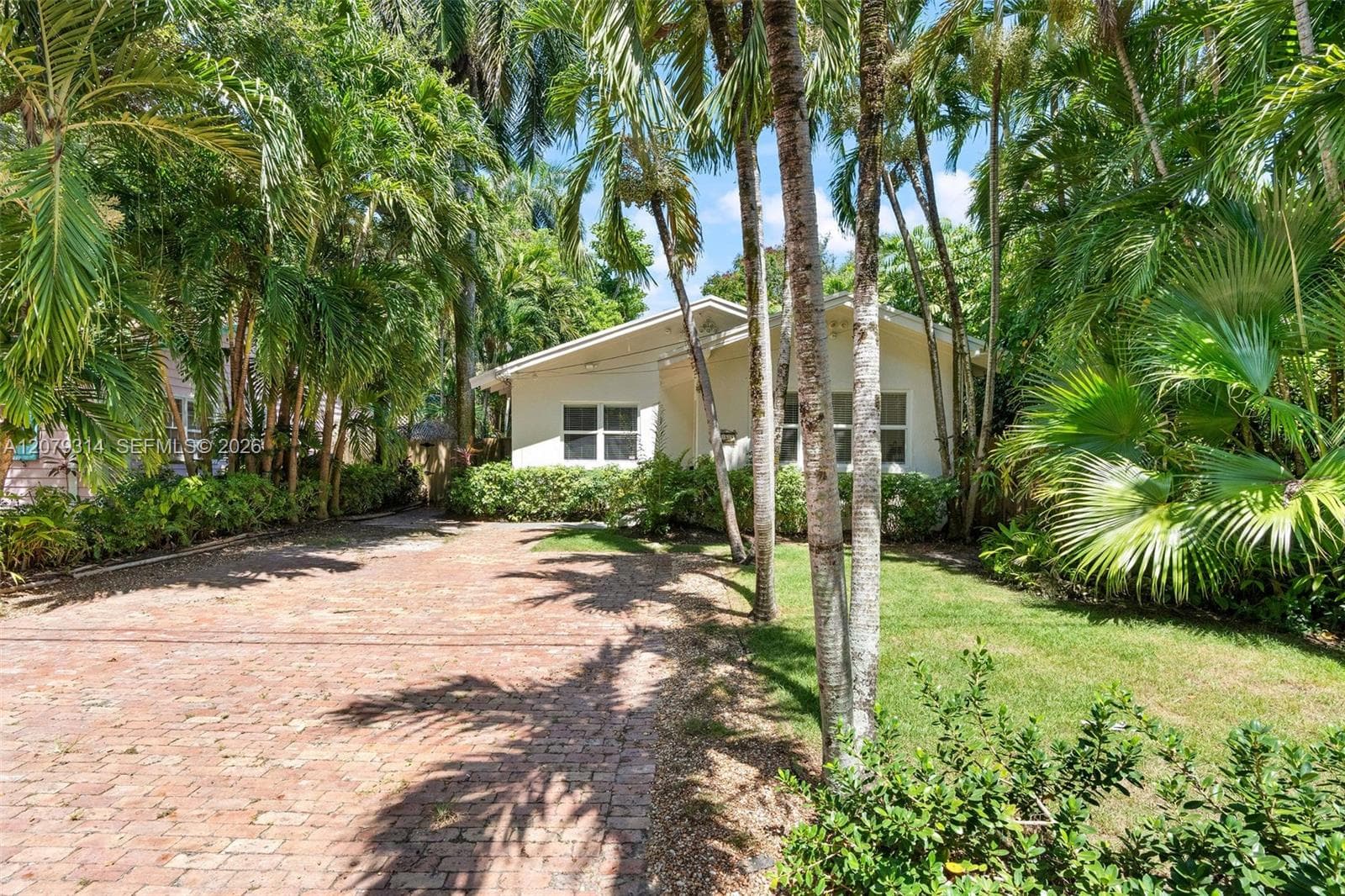 2465 Inagua Ave, Miami, FL 33133 — zdjęcie 2