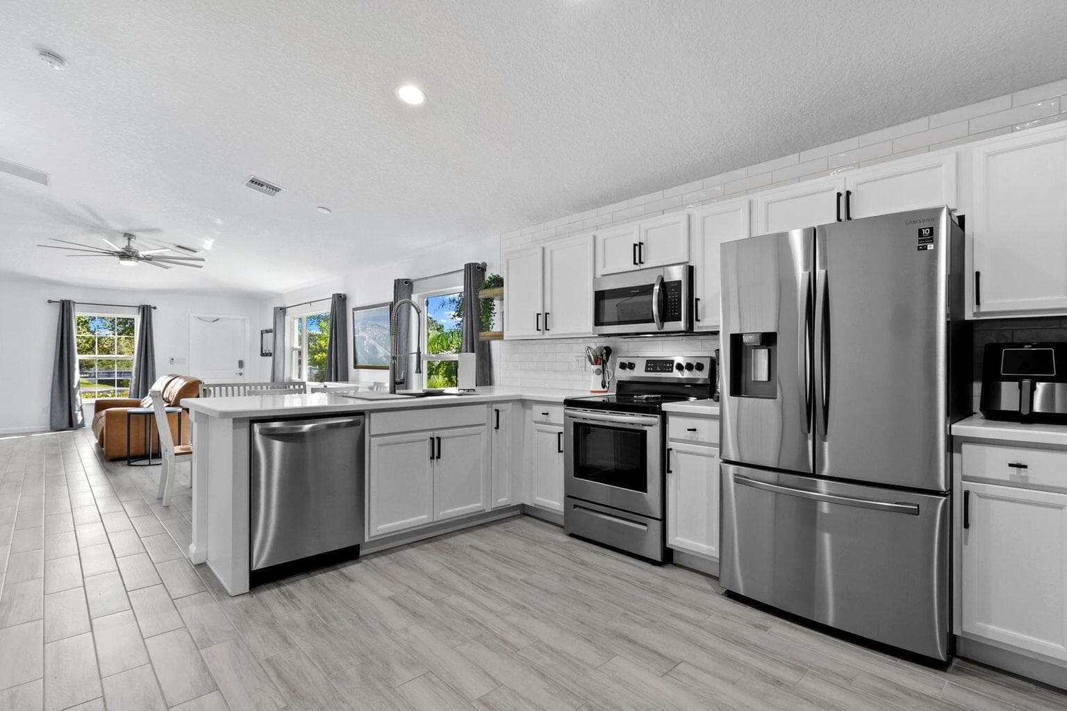 5032 SE FLOUNDER Avenue, Stuart, FL 34997 — zdjęcie 3