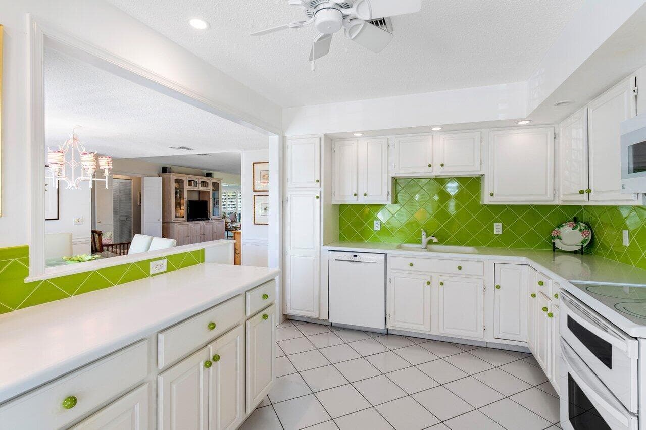 3870 Quail Ridge Drive N # Blue Heron, Boynton Beach, FL 33436 — zdjęcie 4