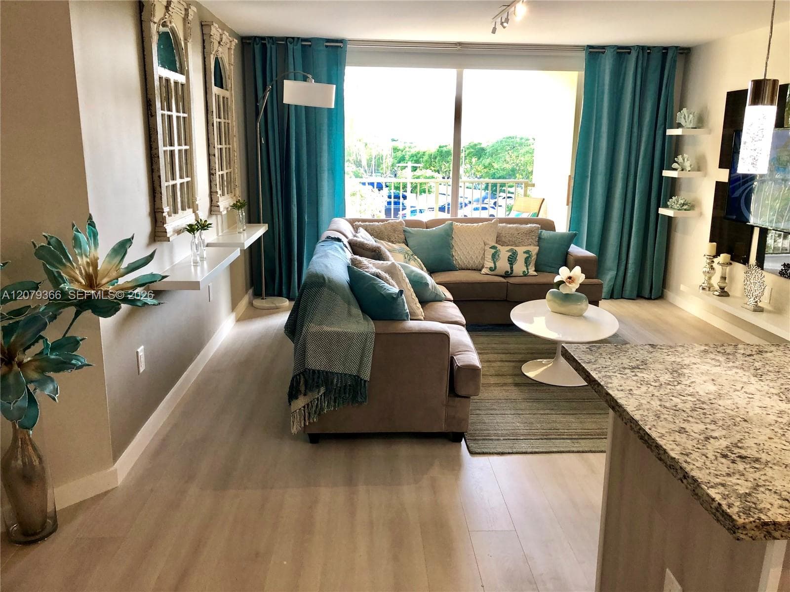 19999 E Country Club Dr # 1405, Aventura, FL 33180 — zdjęcie 2