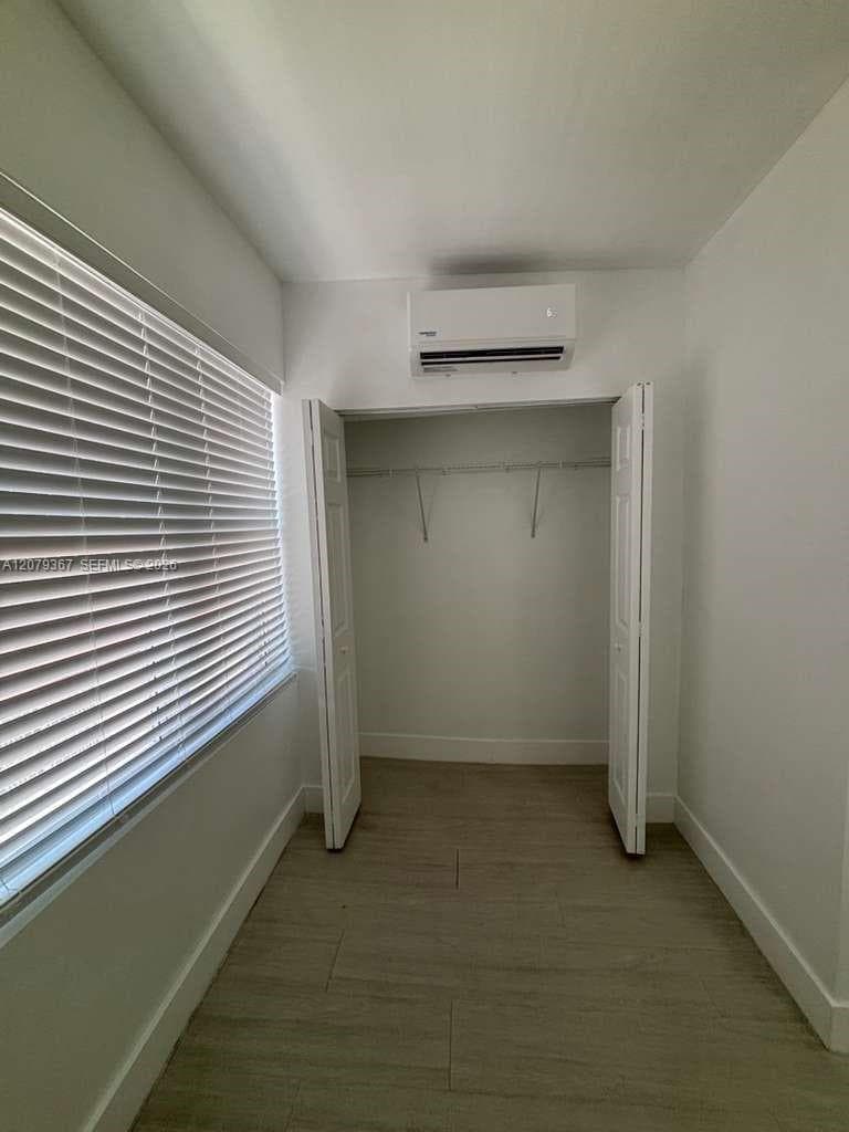 1051 NW 2nd St # 8, Miami, FL 33128 — zdjęcie 3
