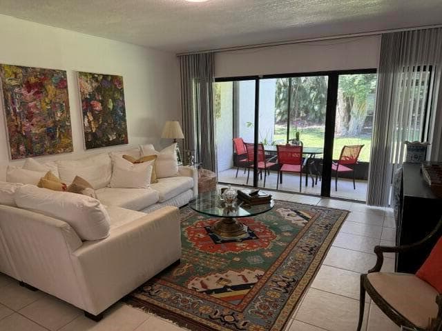 1723 EMBASSY Drive # 103, West Palm Beach, FL 33401 — zdjęcie 5