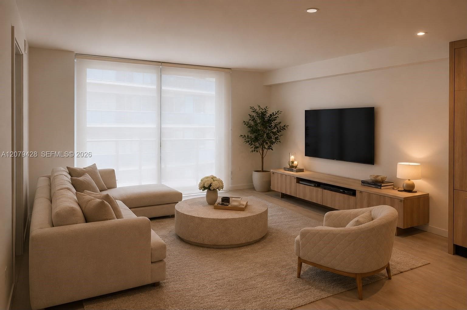 77 SE 5 ST # 1806, Miami, FL 33131