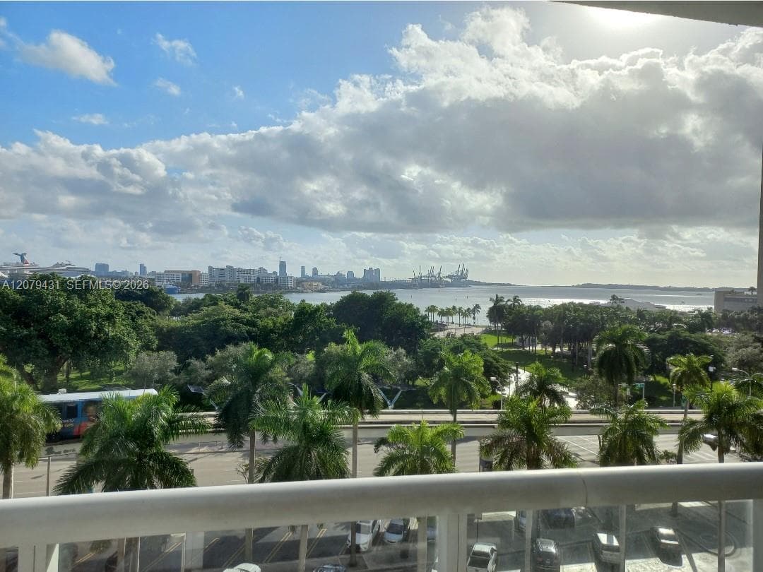 50 Biscayne Blvd # 707, Miami, FL 33132 — zdjęcie 4