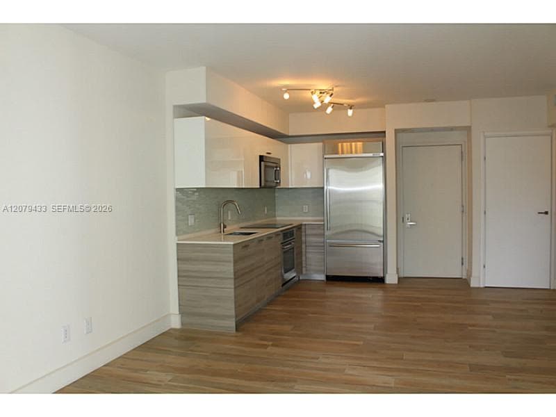 1300 Brickell Bay Dr # 1008, Miami, FL 33131 — zdjęcie 2