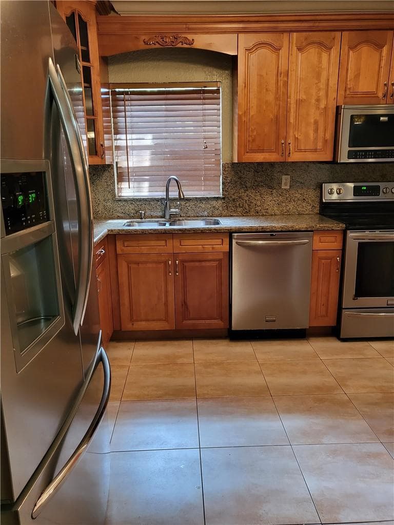 780 NE 199TH Street # 101E, Miami, FL 33179 — zdjęcie 4