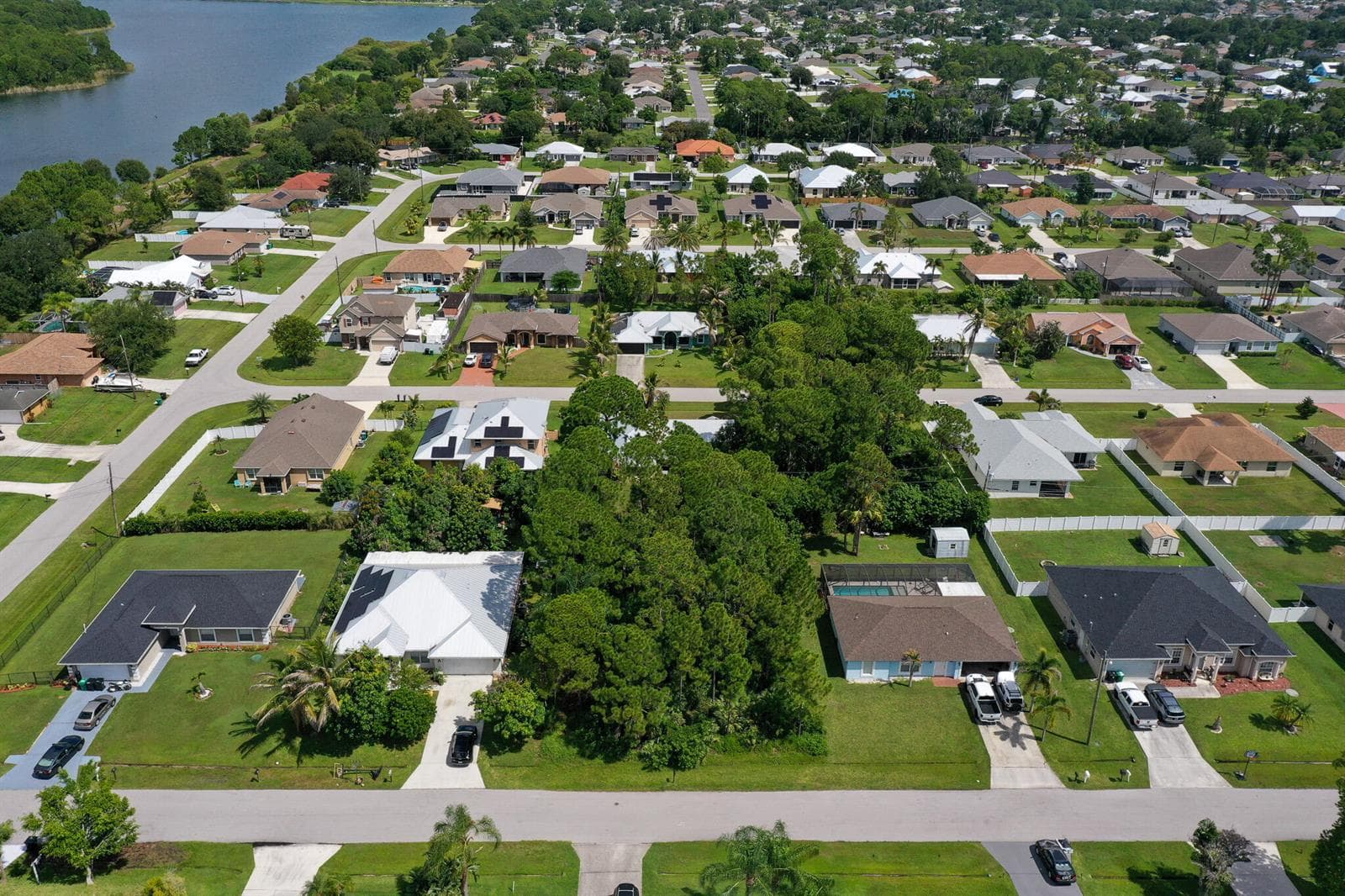1881 SW LOFGREN Avenue, Port St. Lucie, FL 34953