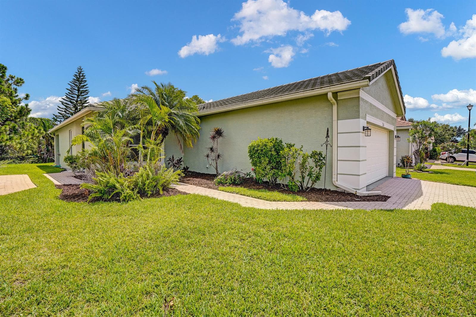 734 SW Rocky Bayou Terrace, Port St. Lucie, FL 34986 — zdjęcie 4