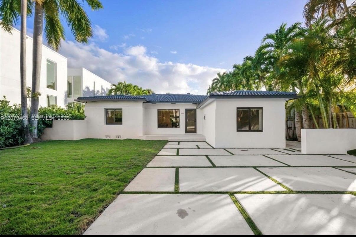 900 W 47th Ct, Miami Beach, FL 33140 — zdjęcie 2