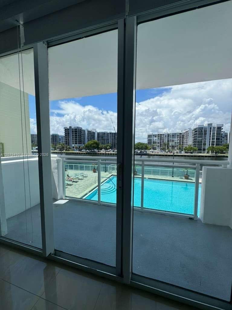 3000 S Ocean Dr # 200, Hollywood, FL 33019