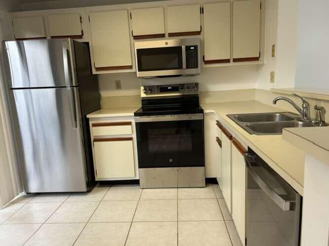 1937 NE 15TH Avenue, Fort Lauderdale, FL 33305 — zdjęcie 5