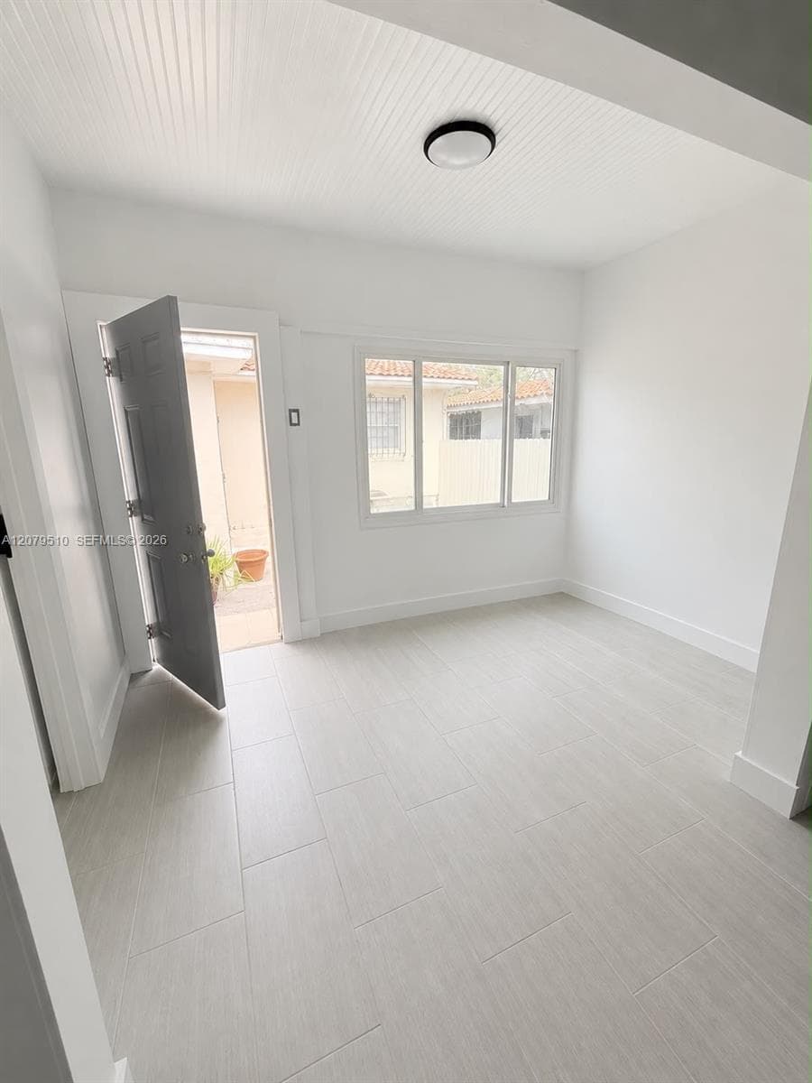 1154 NW 34th Ave # 1, Miami, FL 33125