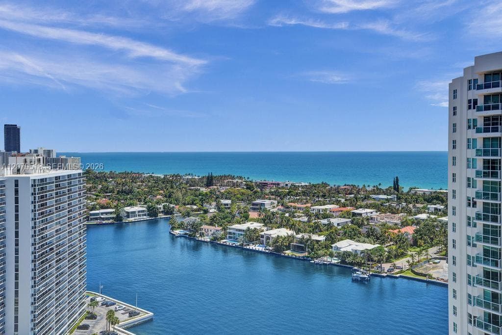 20281 E Country Club Dr # 2314, Aventura, FL 33180