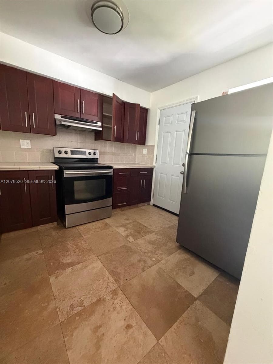 1400 NE 191st St # 310, Miami, FL 33179 — zdjęcie 2