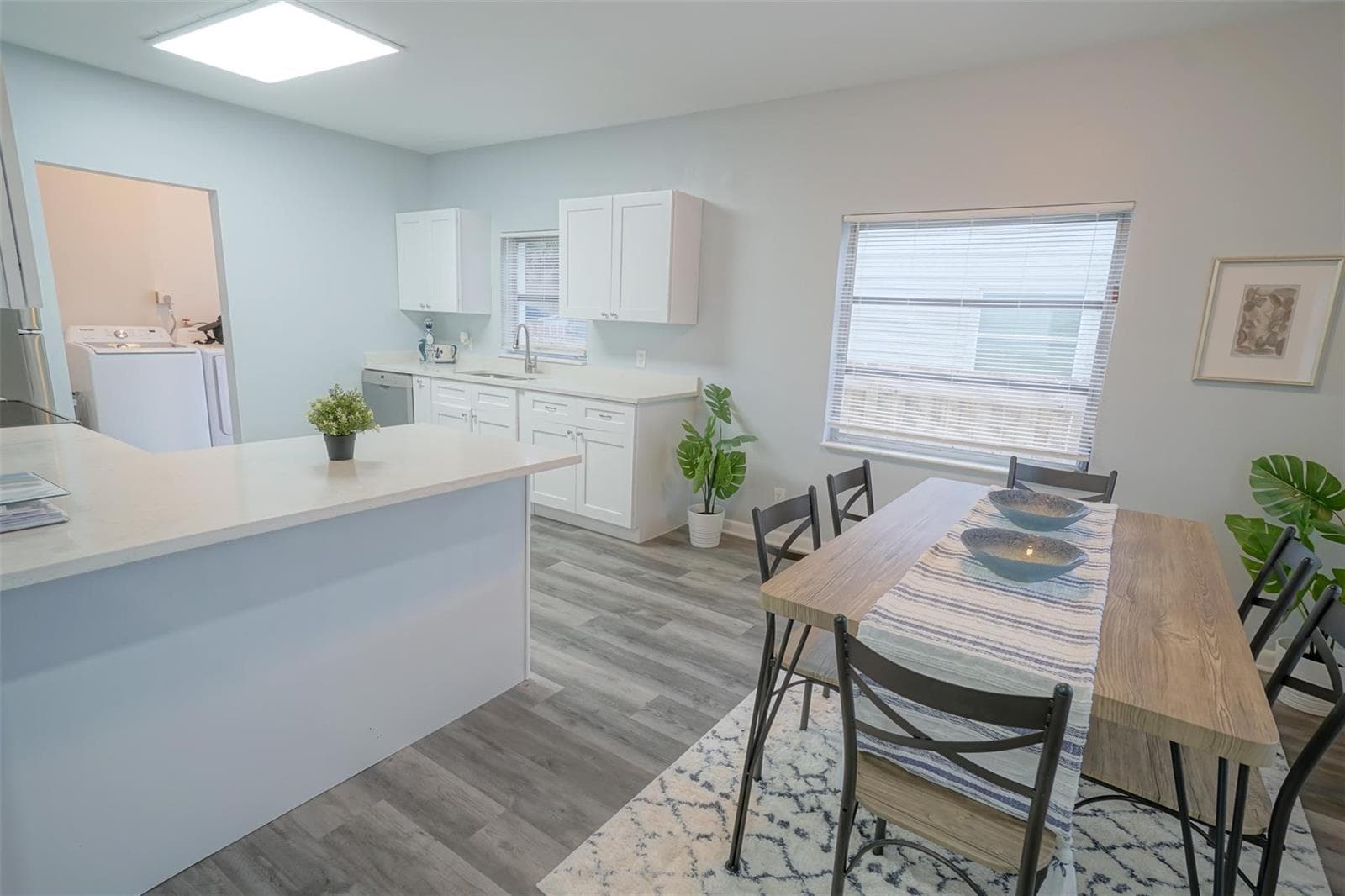 1102 SUNSET Road, West Palm Beach, FL 33401 — zdjęcie 3