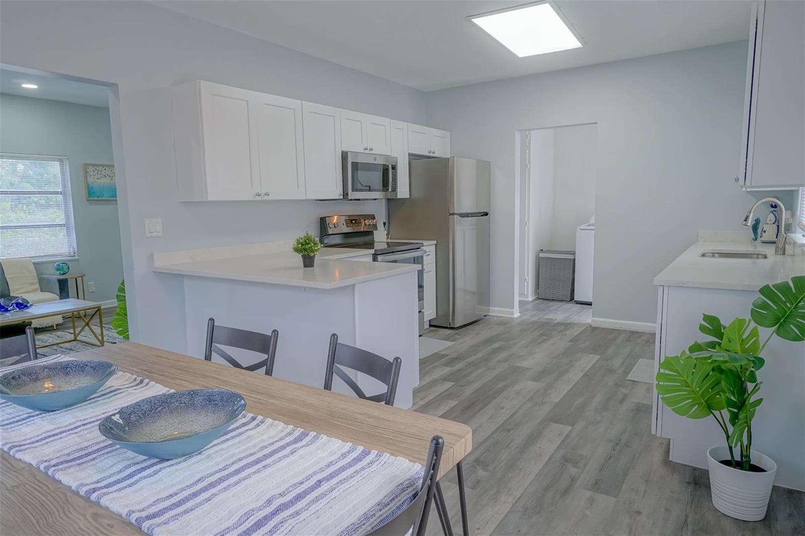 1102 SUNSET Road, West Palm Beach, FL 33401 — zdjęcie 5