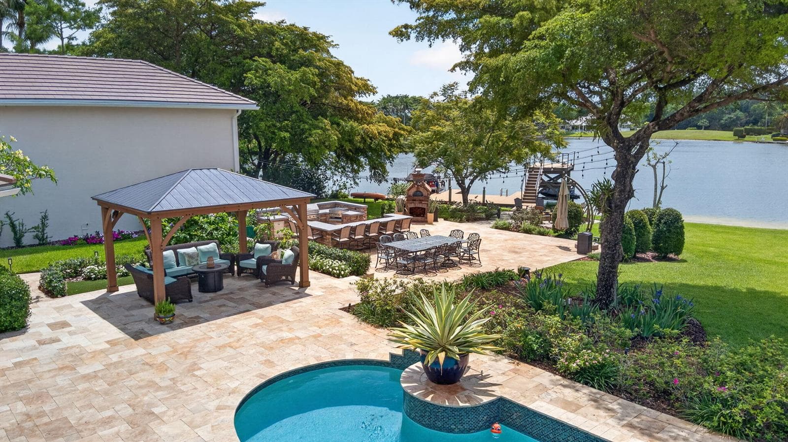 8704 WENDY Lane E, West Palm Beach, FL 33411 — zdjęcie 2