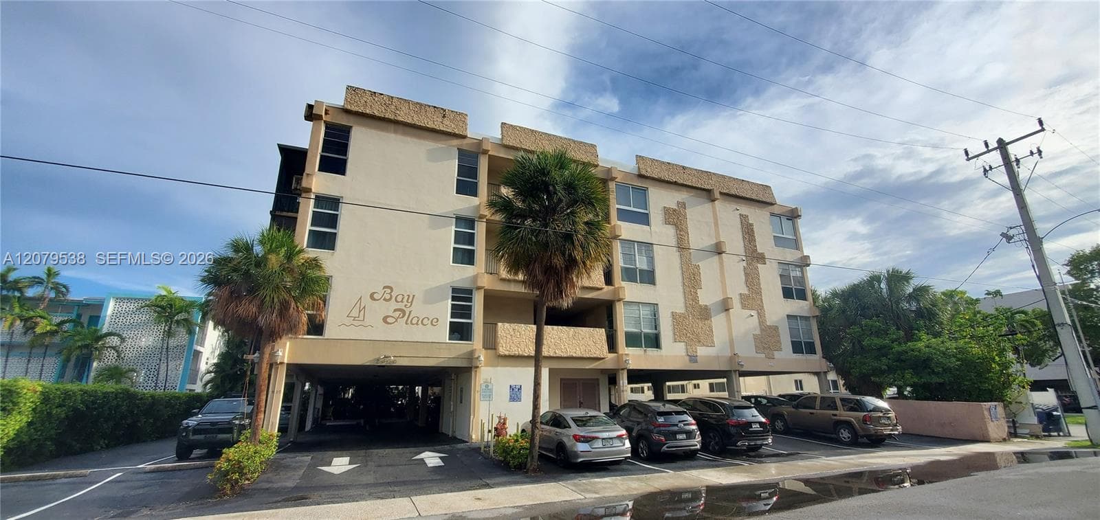 2420 Diana Dr # 203, Hallandale Beach, FL 33009