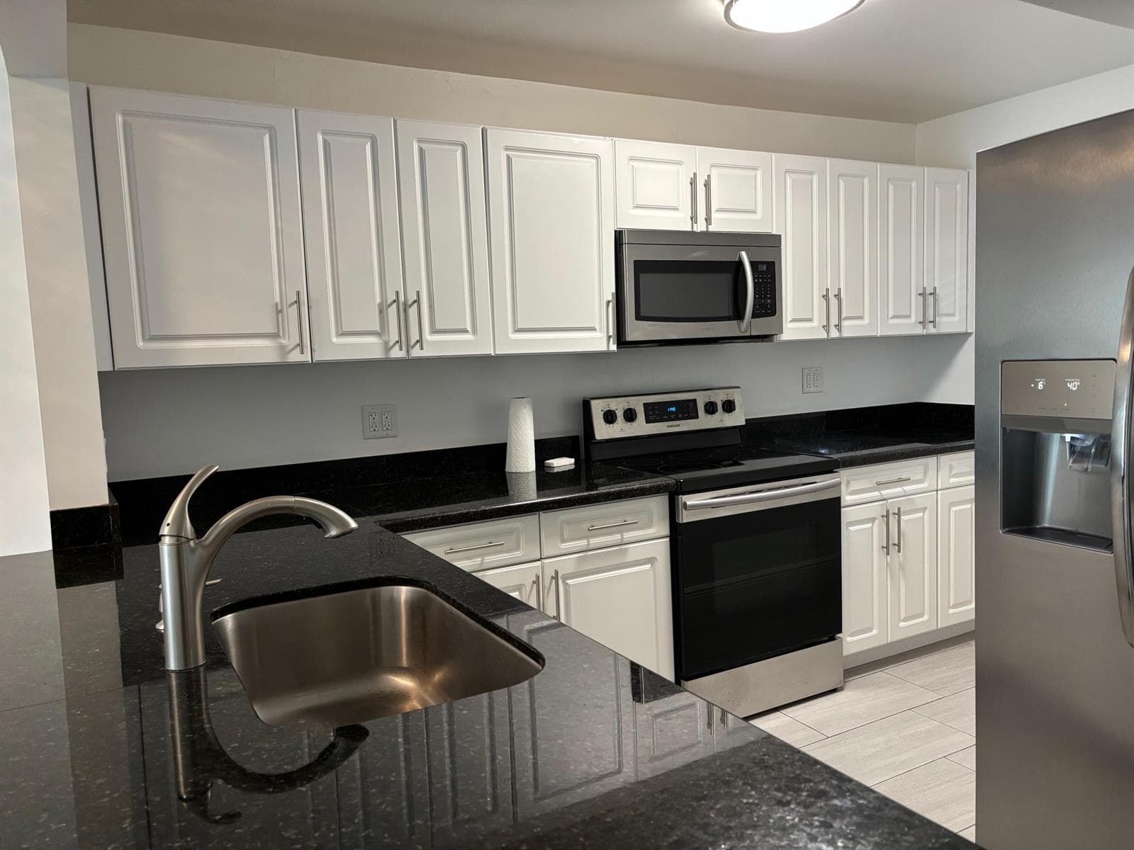 9325 Lagoon Place, Davie, FL 33324 — zdjęcie 2