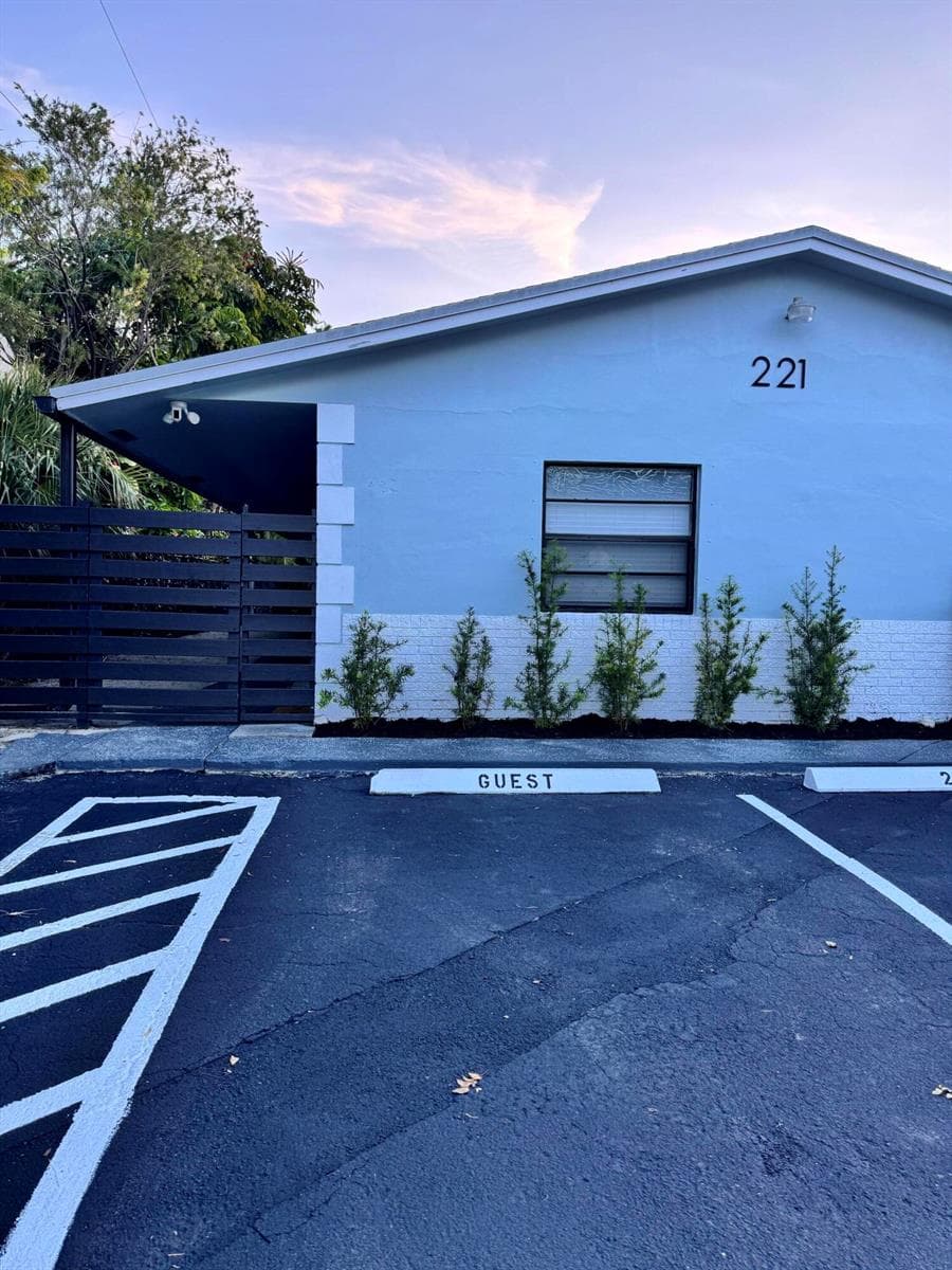 221 SE 11TH Avenue # 1, Pompano Beach, FL 33060