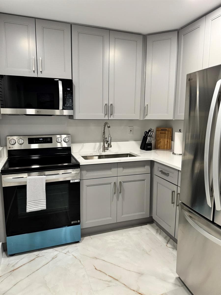 221 SE 11TH Avenue # 1, Pompano Beach, FL 33060 — zdjęcie 5