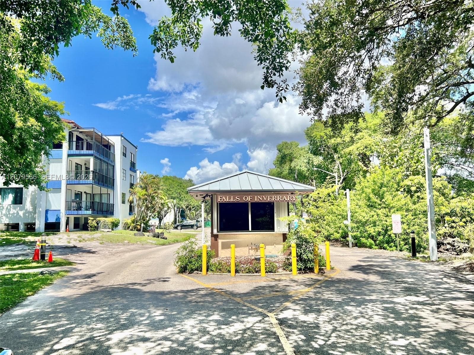 6300 S Falls Cir Dr # 408, Lauderhill, FL 33319 — zdjęcie 2