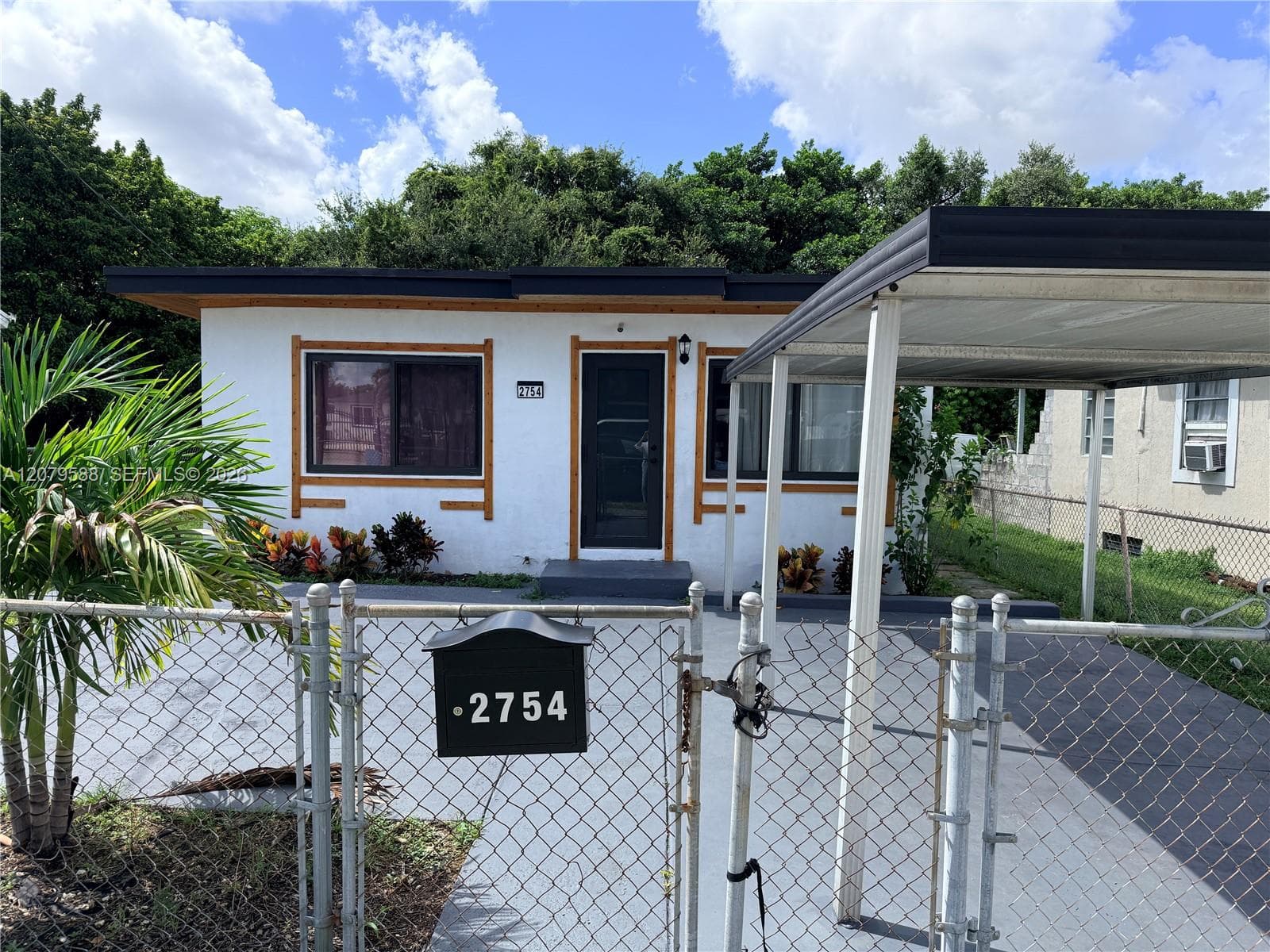2754 NW 60th St, Miami, FL 33142