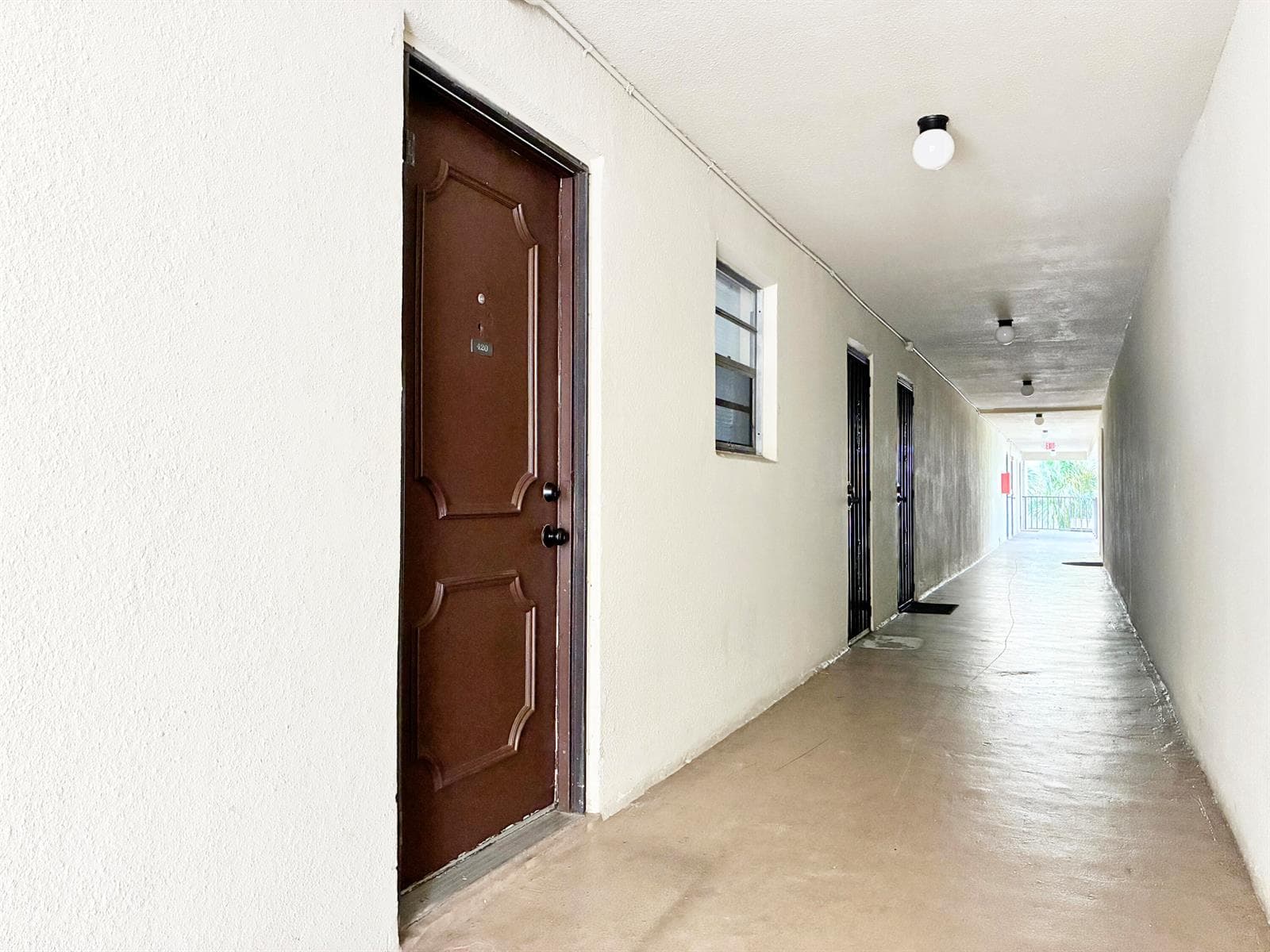 2306 S Cypress Bend Drive # 420, Pompano Beach, FL 33069 — zdjęcie 2