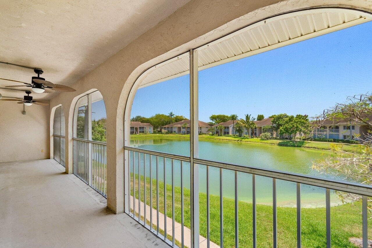 13770 ONEIDA Drive # D2, Delray Beach, FL 33446