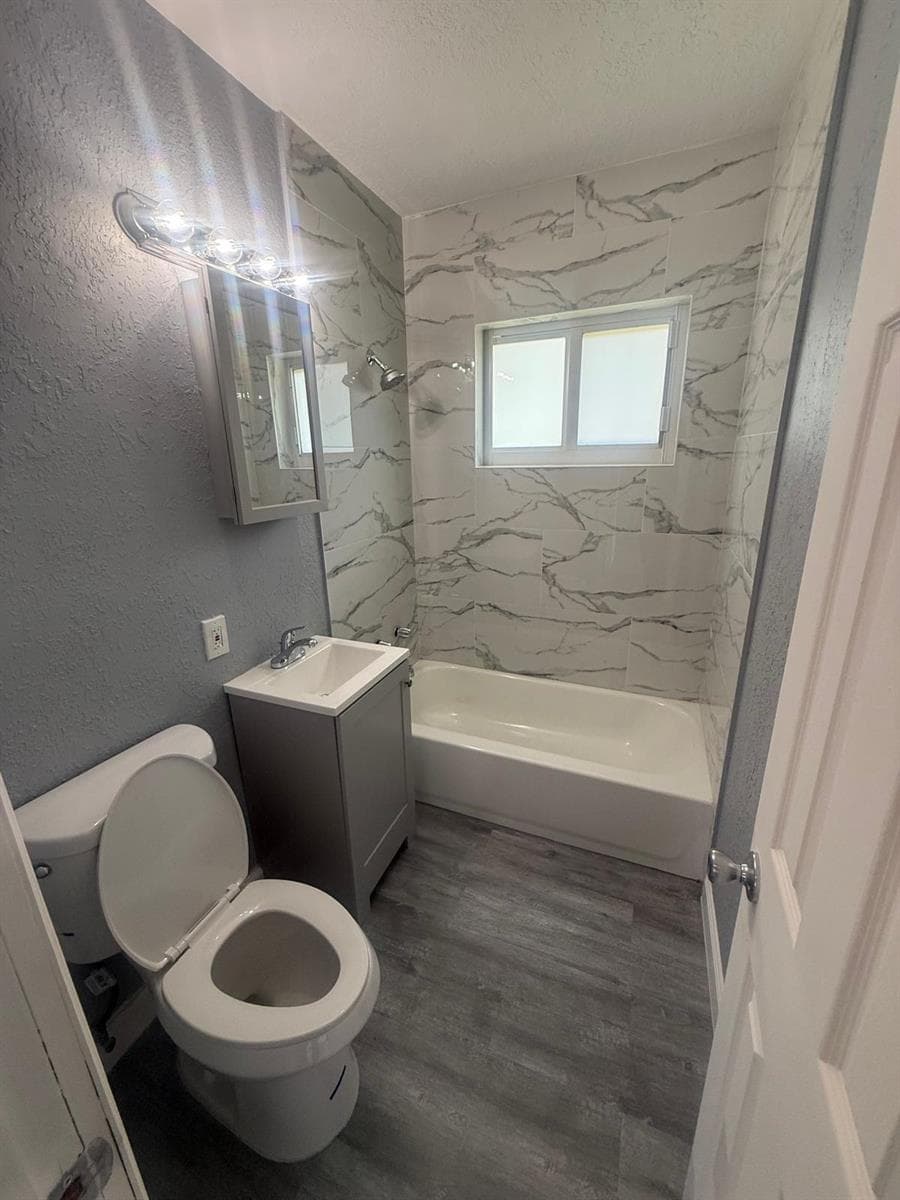 630 E DAYTON Circle, Fort Lauderdale, FL 33312 — zdjęcie 3