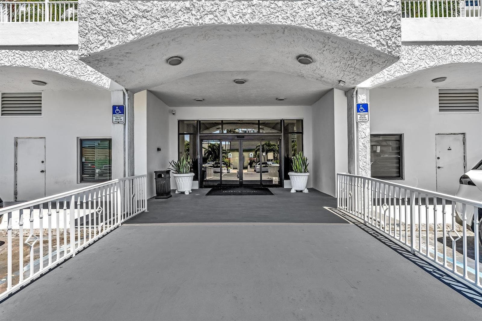 3015 N Ocean Boulevard # 16K, Fort Lauderdale, FL 33308 — zdjęcie 2
