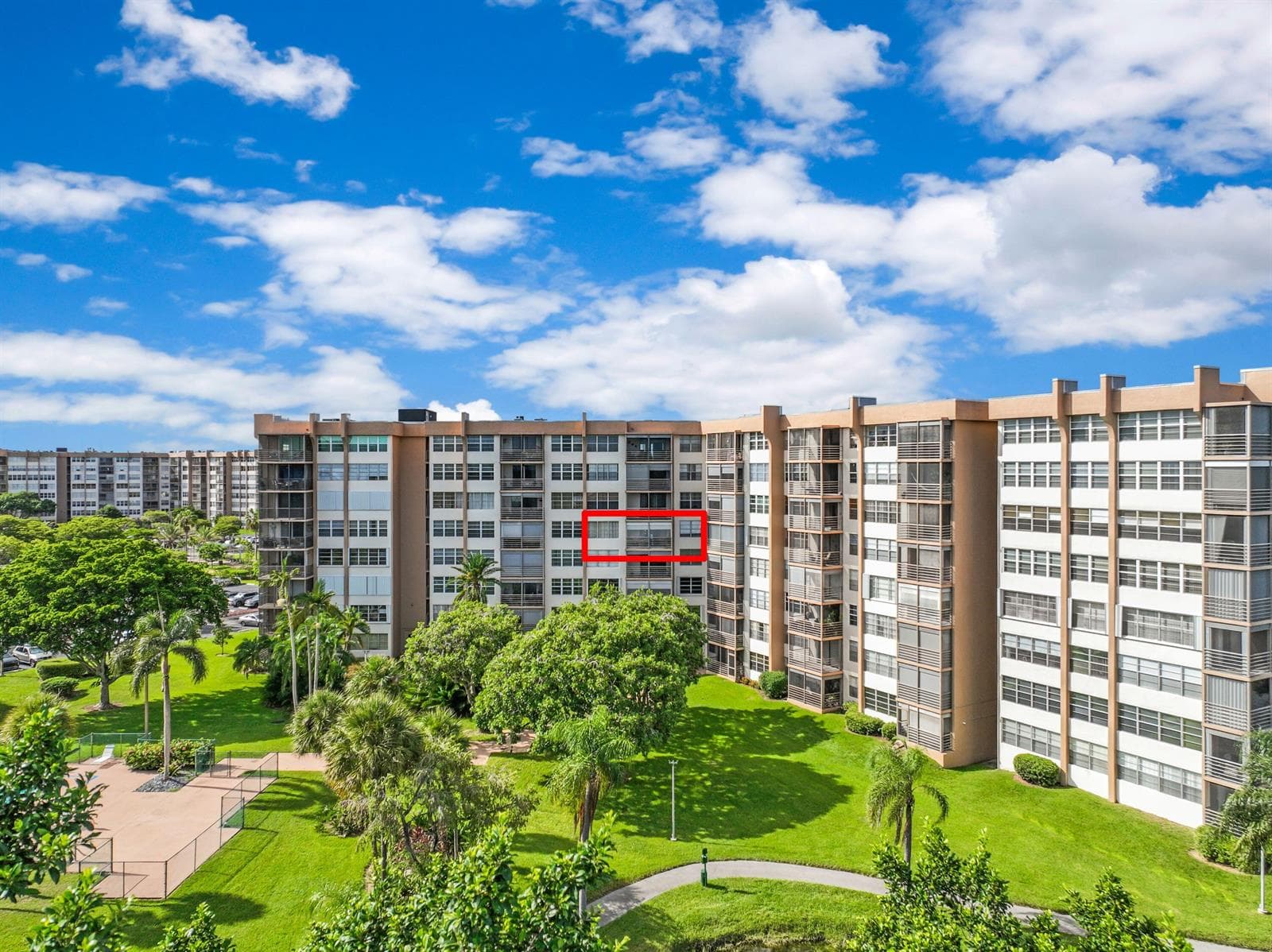 1200 Saint Charles Place # 509, Pembroke Pines, FL 33026