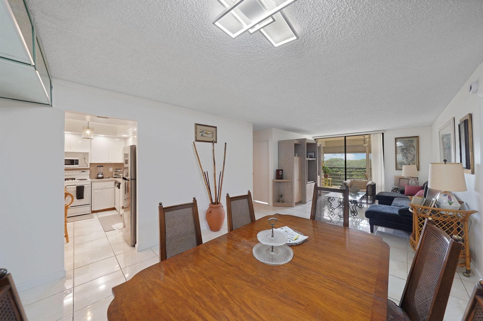 1200 Saint Charles Place # 509, Pembroke Pines, FL 33026 — zdjęcie 5