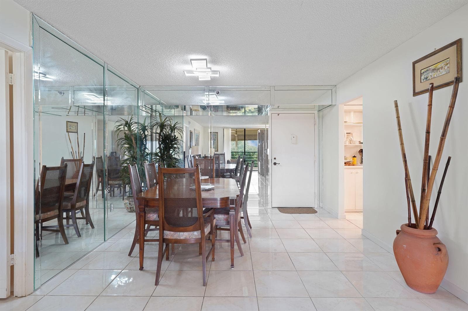 1200 Saint Charles Place # 509, Pembroke Pines, FL 33026 — zdjęcie 4