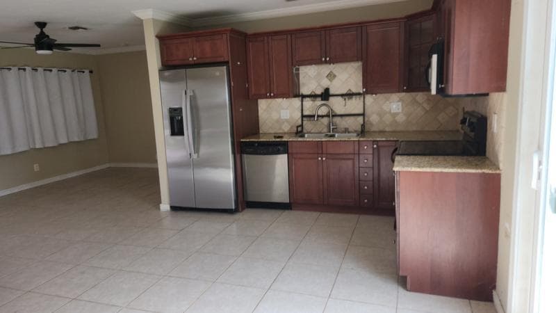 5811 NE 6TH Avenue, Oakland Park, FL 33334 — zdjęcie 3