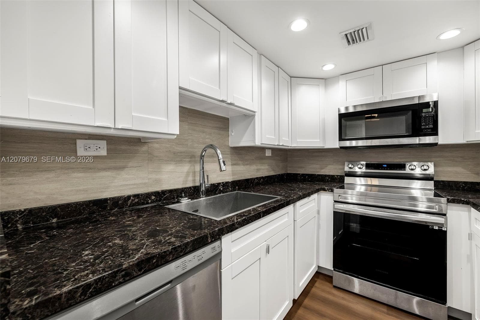 1200 West Ave # 317, Miami Beach, FL 33139 — zdjęcie 4